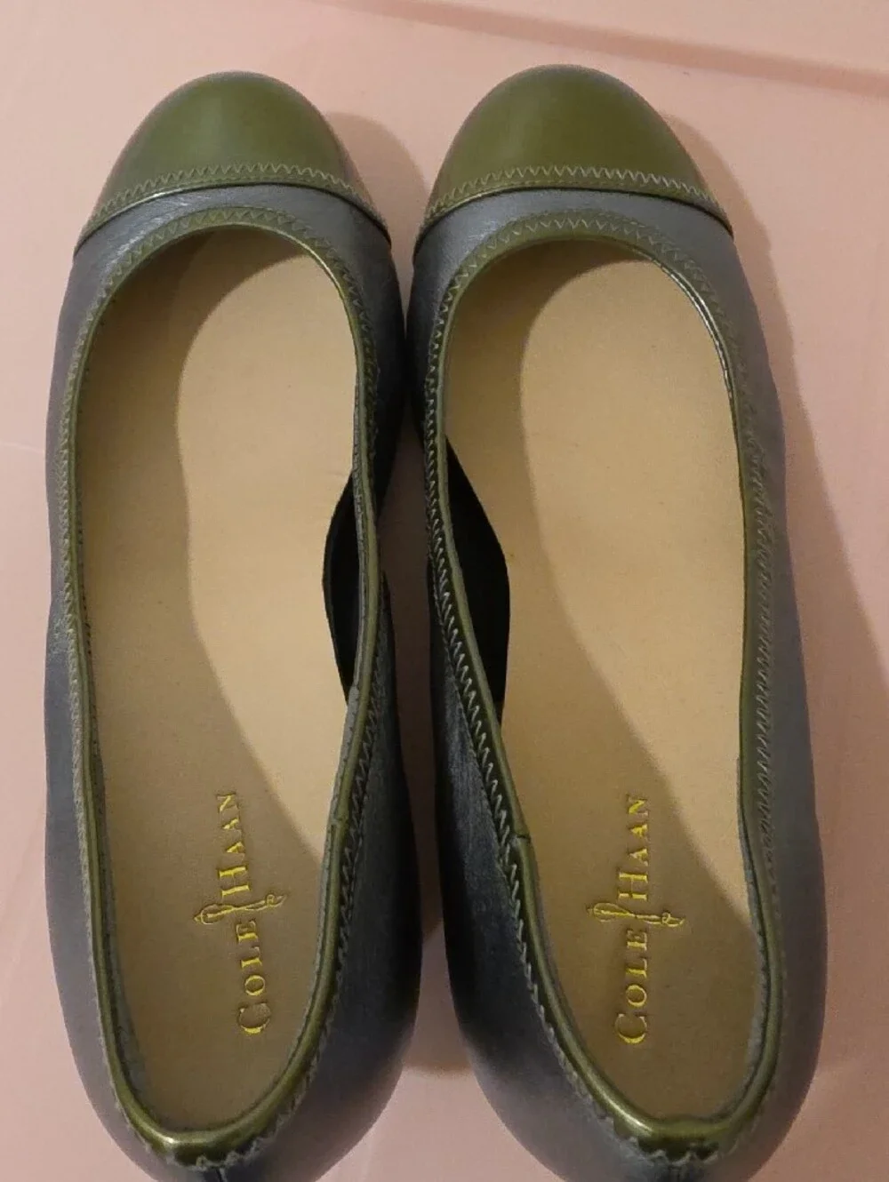 Women’s Gray and Olive Green COLE HAAN Wedge Slip-ons CLEAN!!
